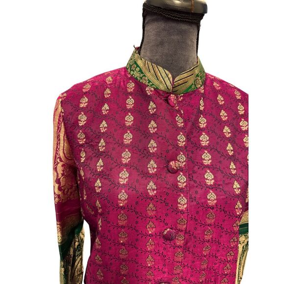 Traditional Magenta & Green Embroidered Kurti Dress - Picture 4 of 5